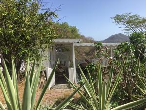 Bungalow from side