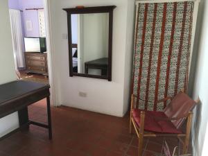 GRI Upstairs suite entre room